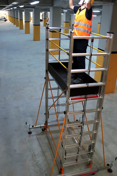 What is a scaffold and safety guidelines