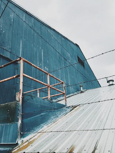 Course of altitude work in a confined space